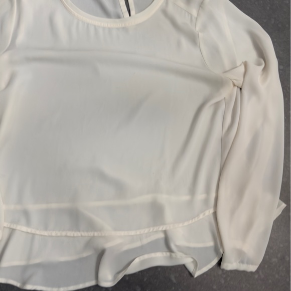 Loft Women's Blouse - Picture 8 of 8